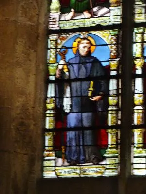 Vitrail Baie E dans la Cathédrale de Pontoise