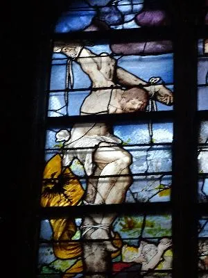 Vitrail Baie L : La Crucifixion dans la Cathédrale de Pontoise