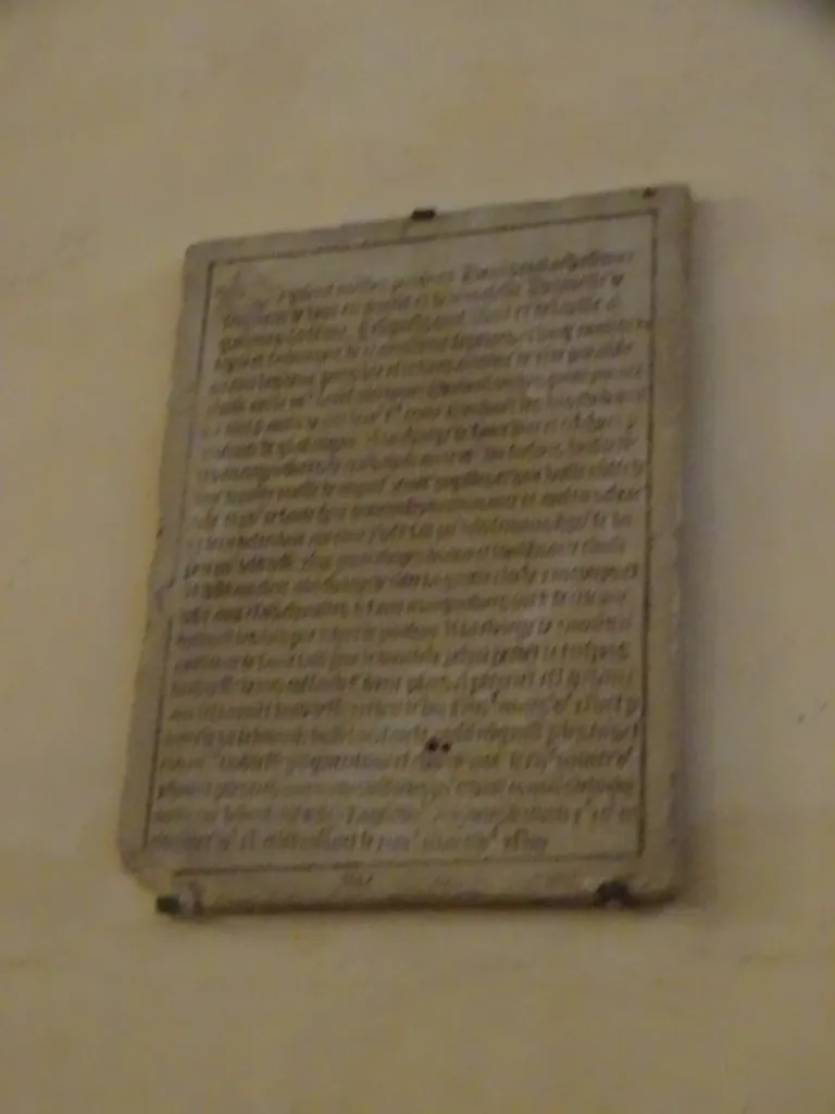 Plaque funéraire de Denis Cossart et de Danielle de Gannes dans l'Église Saint-Christophe de Cergy