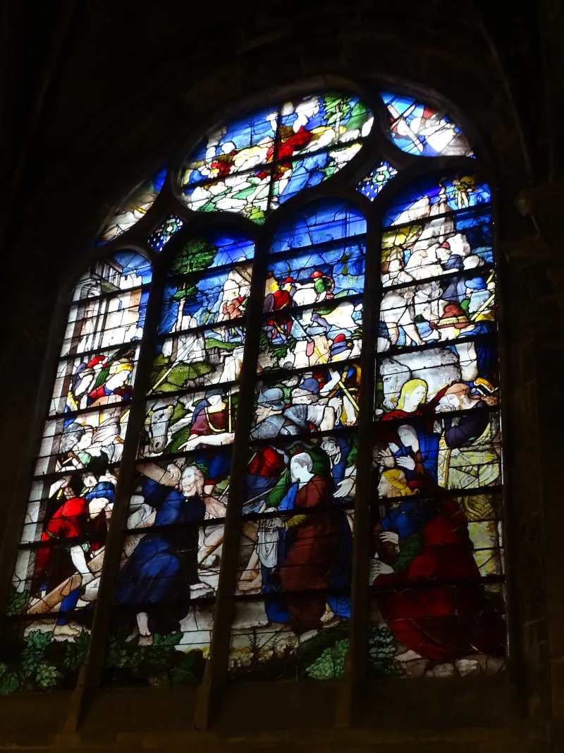 Vitrail Baie K : Le Portement de croix dans la Cathédrale de Pontoise
